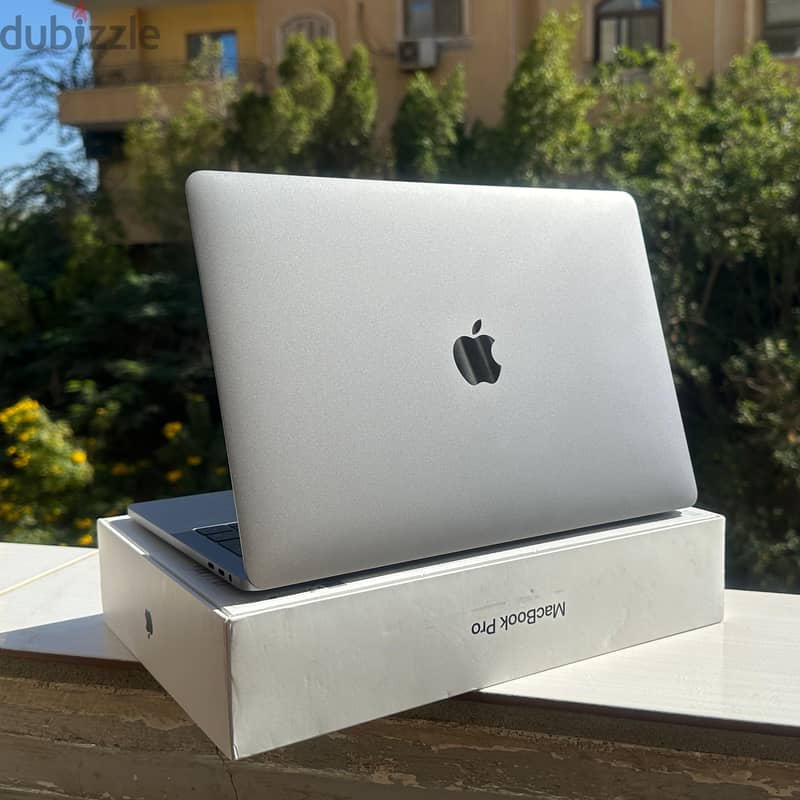 macbook pro 2018 13inch 8 ram 512gb 1