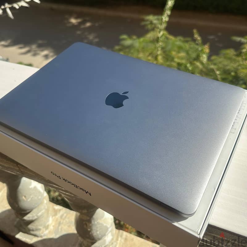 macbook pro 2018 13inch 8 ram 512gb 4