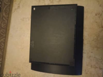 ps3 super slim 500 g موجود فيه احسن الالعاب معاه دراعين