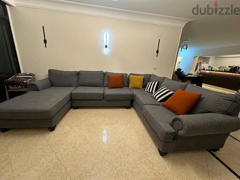 ركنه من hub furniture  البيع لدواعي السفر استخدام سنه 0