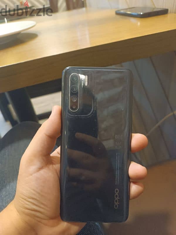 oppo Reno 3 with box and original chrger 8 / 128 3