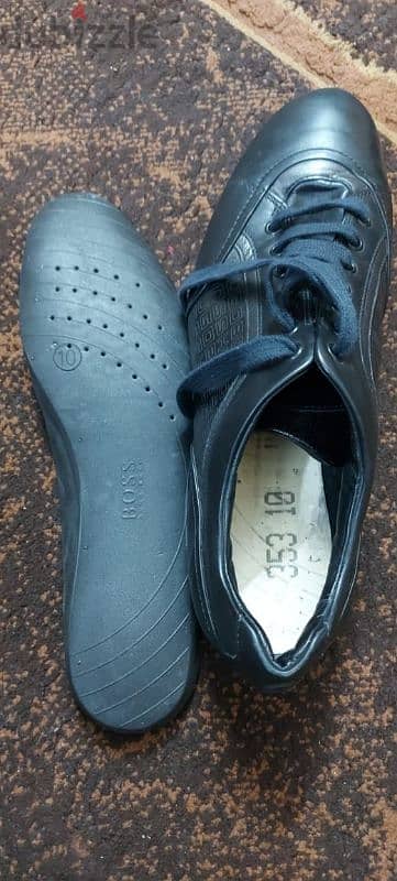 Hugo boss for men original size 44 6