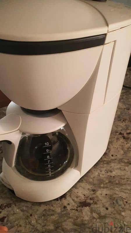 BRAUN coffee maker with filter ماكينه براون للقهوة 3