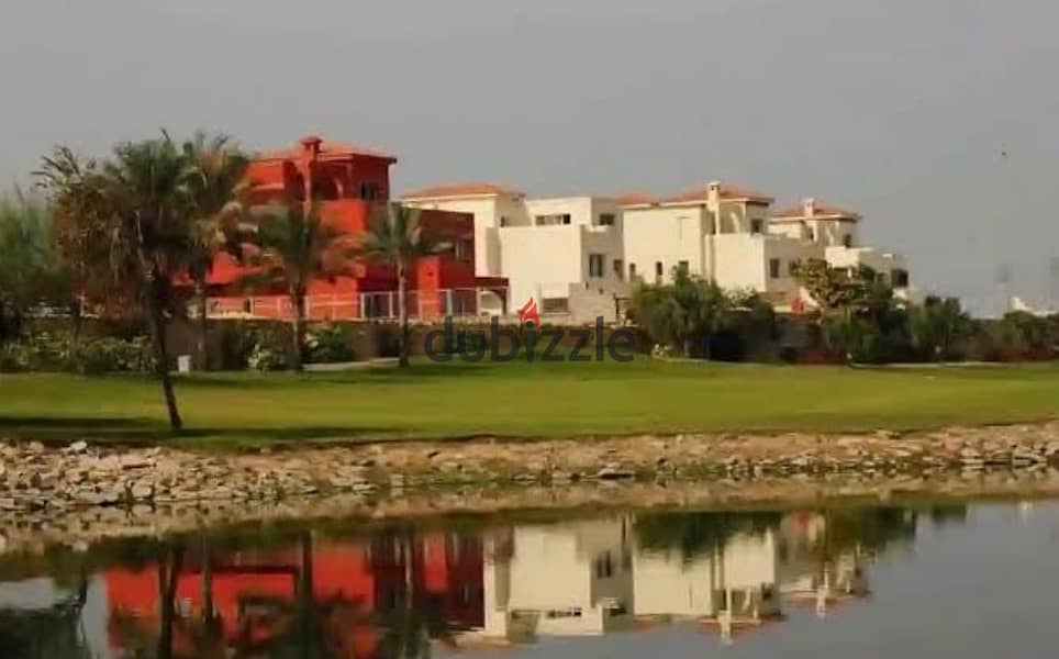 اخر فيلا 1000 م في GOLF VIEW PALM HILLS بحمام سباحة خاص بالتقسيط 0