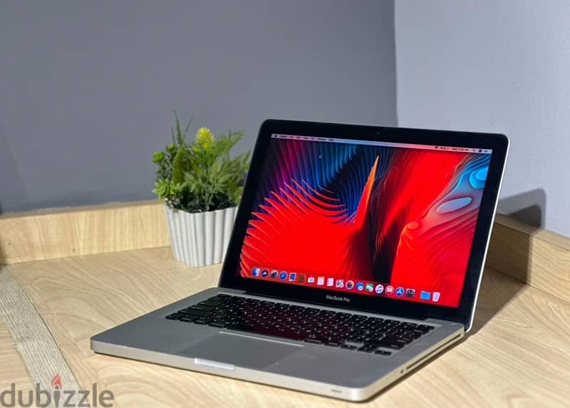 Macbook Pro 2012 بحاله ممتازه 1