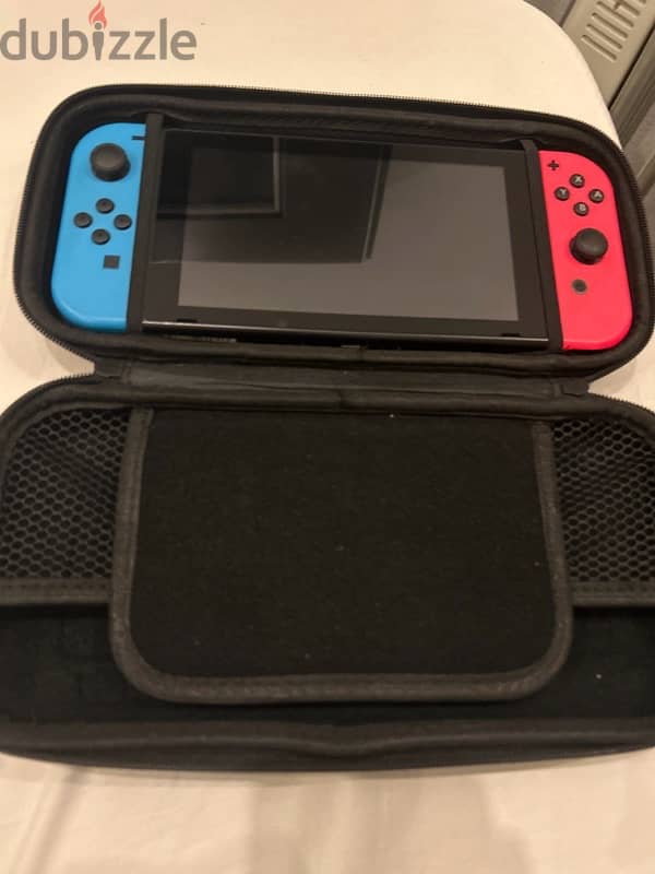 Nintendo Switch, great condition. 0