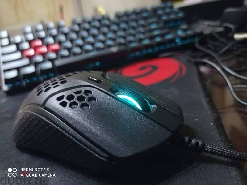 mouse hyper x ultra light black 1