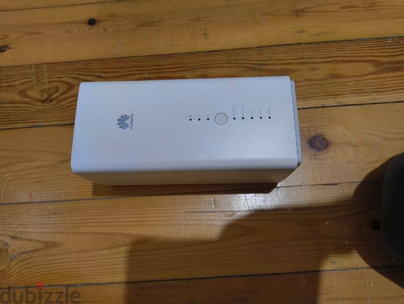 مفتوح علي كل الشبكات Router Huawei 4G 0