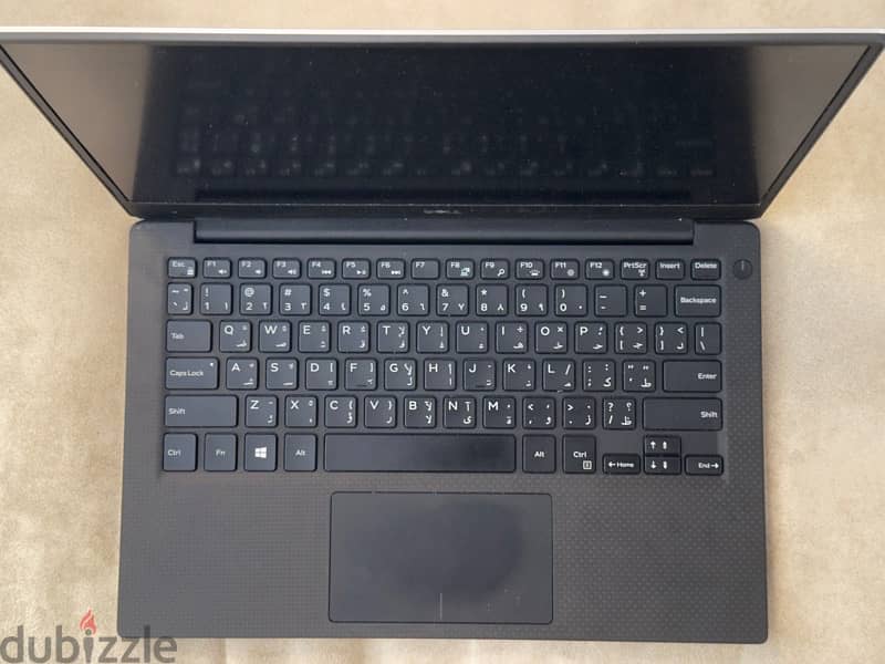 Dell xps 9350 core i7 Ram 8 hard 256 2