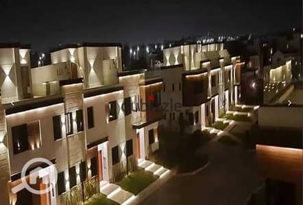 Townhouse corner for sale in Azzar Infinity 2 delivery 2025