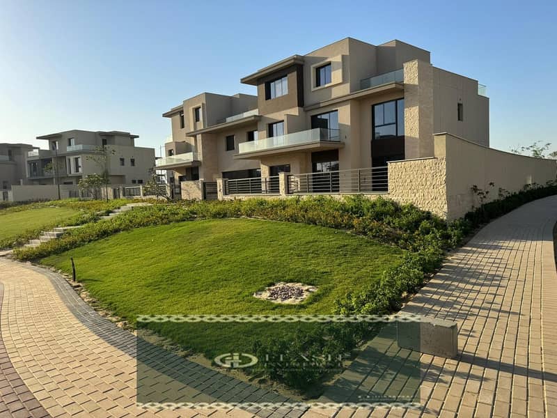 twin house 295 meter for sale Sodic the Estates new zayed very prime location 0