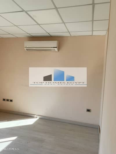 Admin Office for rent 350 sqm fully finished with ACs Second no. from 90th - 5th Settlement