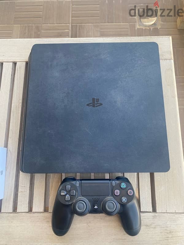 play station 4 slim + FC2024 1