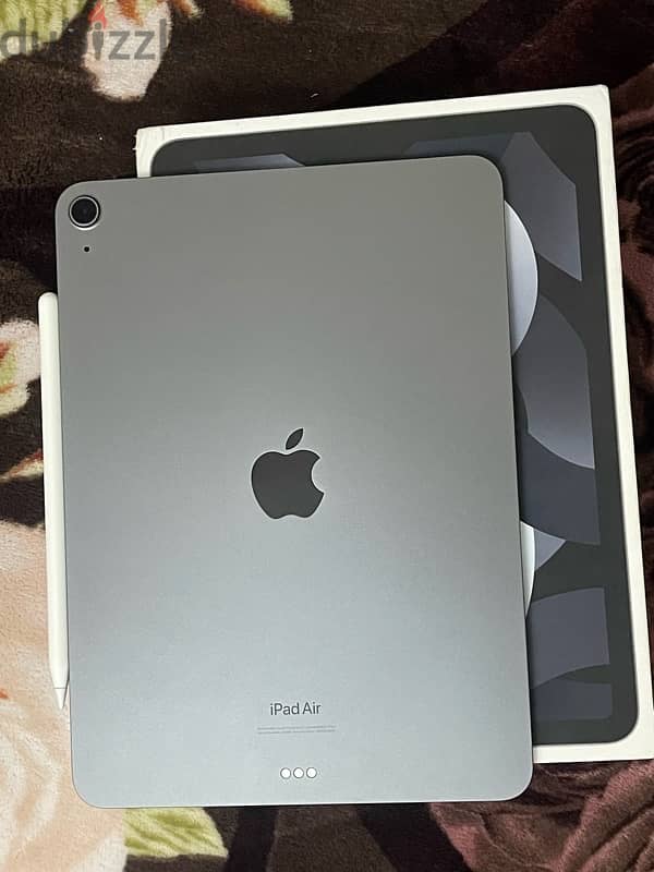 iPad Air 5 M1 space grey 3