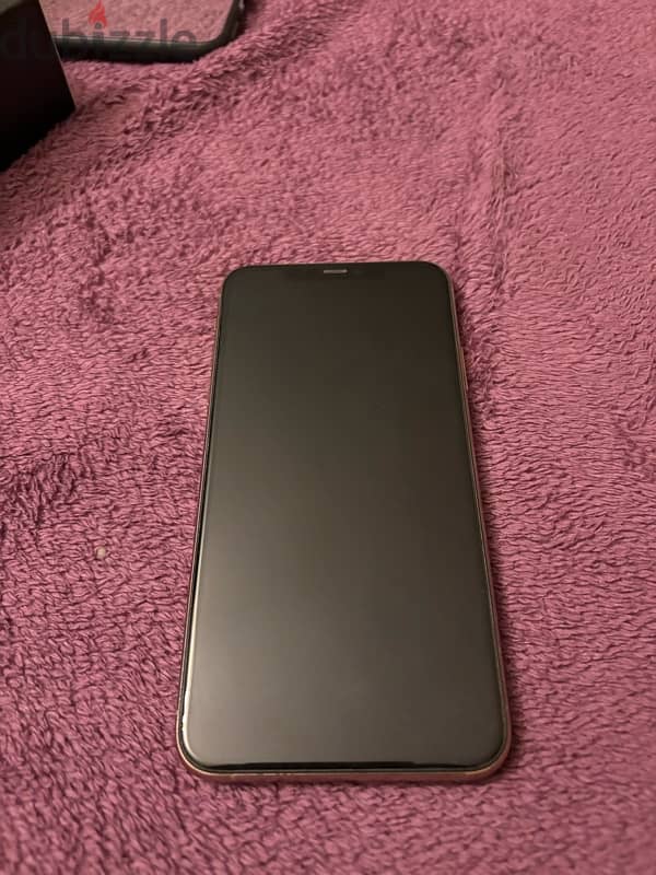 iphone 11 pro max 4