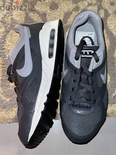 Nike Air Max - UK - New (Invoice Included)