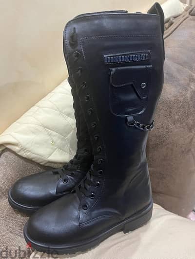 girl boot 31 size بوط بناتي