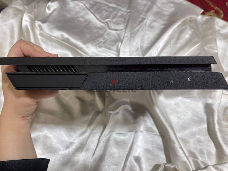 playstation 4 slim 4