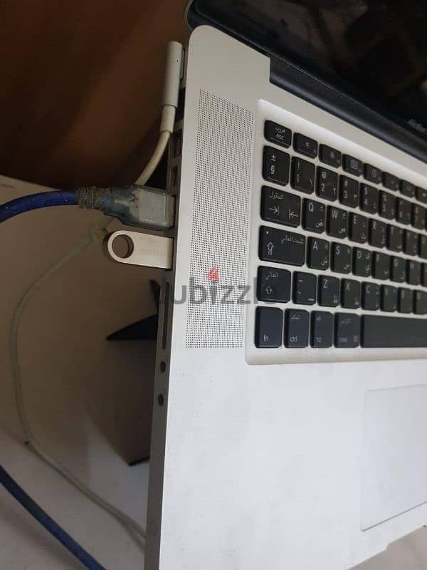 macbook pro 2009 9