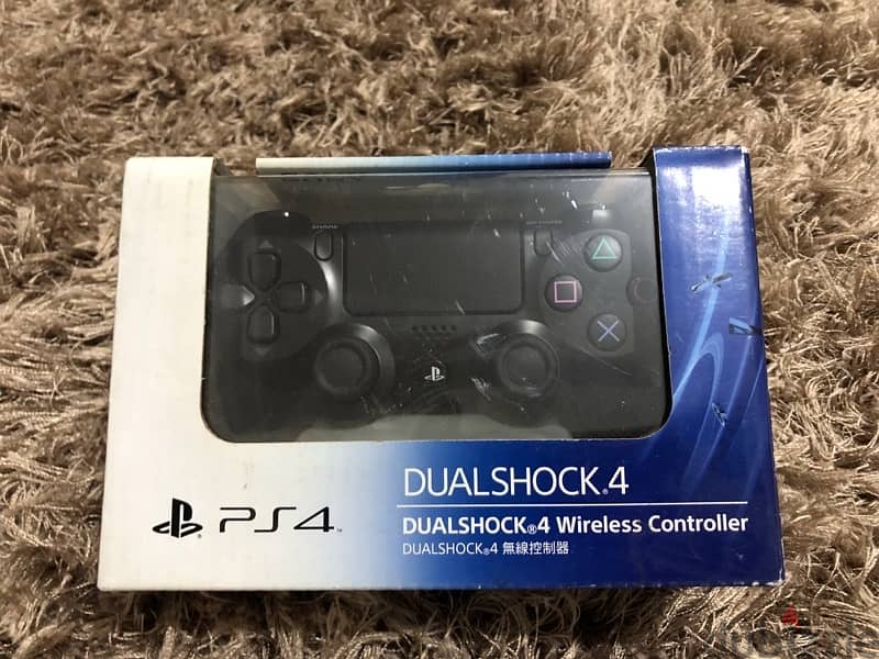 PlayStation 4 Wireless Controller 0