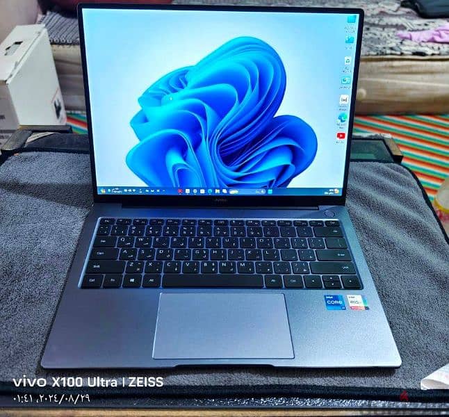 Huawei laptop mate book 14 core i7 11 2