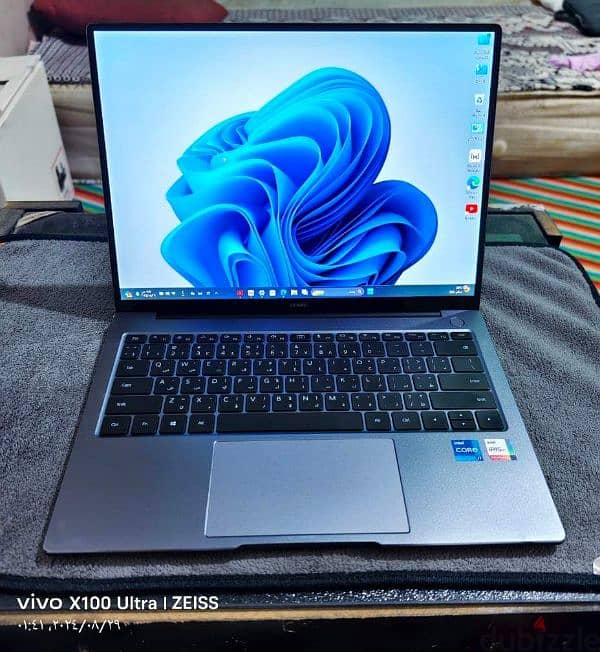 Huawei laptop mate book 14 core i7 11 5