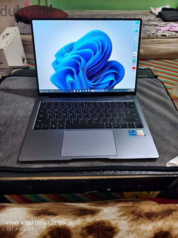 Huawei laptop mate book 14 core i7 11 7