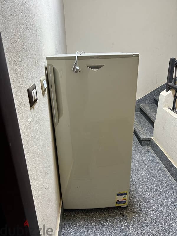 deep freezer toshiba 1