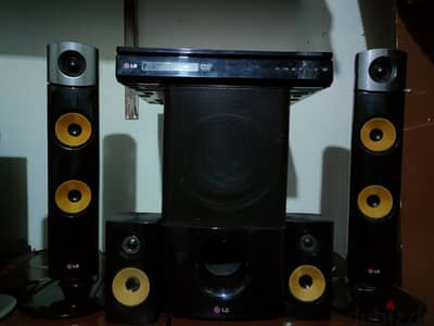 مسرح منزلي ال جي بقوة ١٠٠٠ وات ار ام اسLG HOME THEATER SYSTEM 1000 WAT