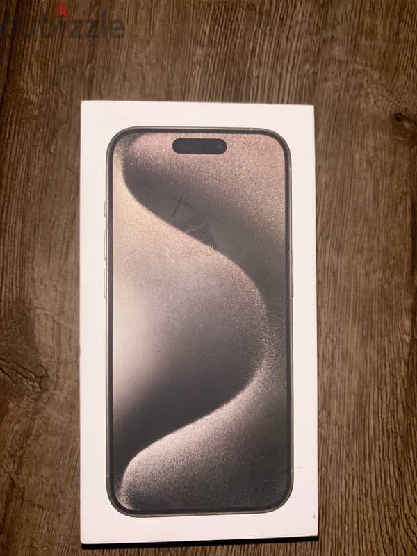 I phone 15pro 128 Gb natural titanium 0