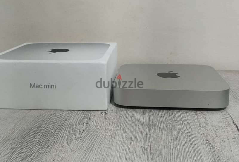 Mac mini M2 5