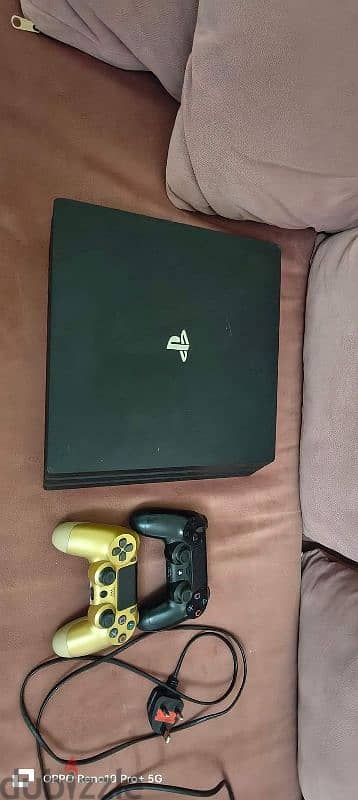 PS4 pro 1tb 4