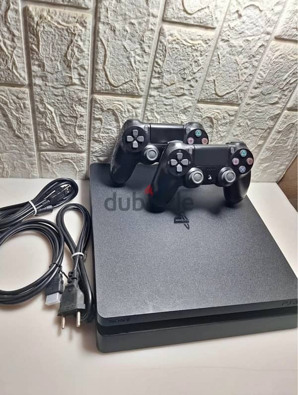 Playstation 4 Slim 1 TB used like new 0