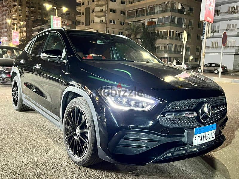 MERCEDES BENZ GLA200 AMG 2023 0