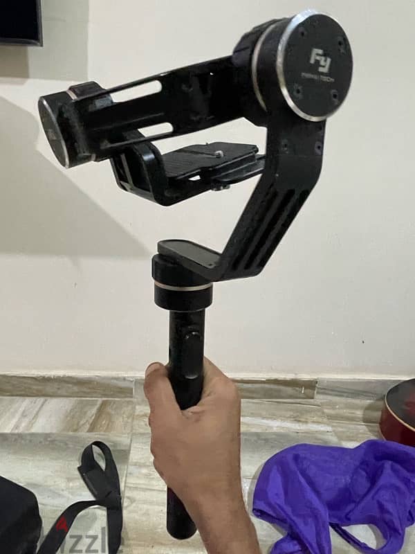 camera gimbal 0