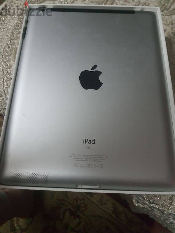 للبيع بحالة جيدة إستعمال بسيط ipad 2