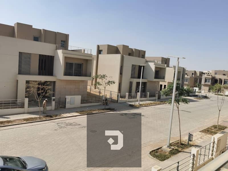 Twin house immediate delivery in Palm Hills Compound, New Cairo 0