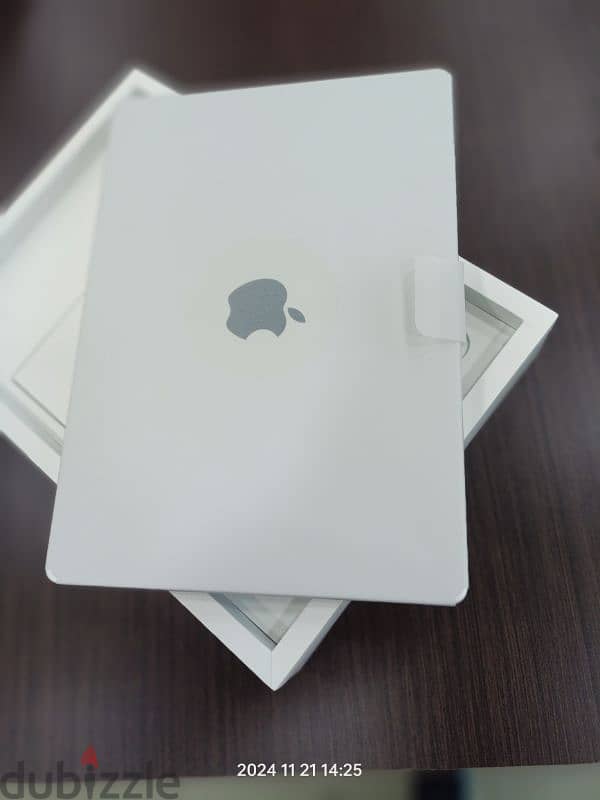 Apple M1 MacBook Pro 2