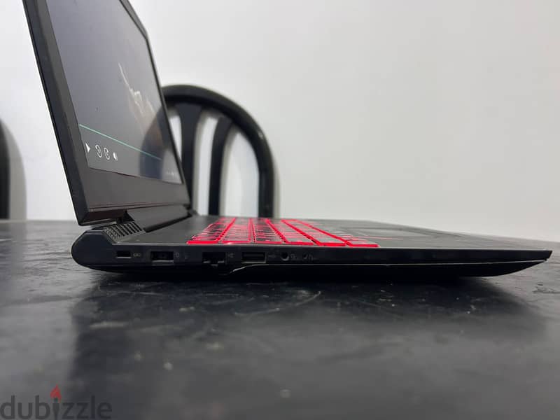 Lenovo Y520 3