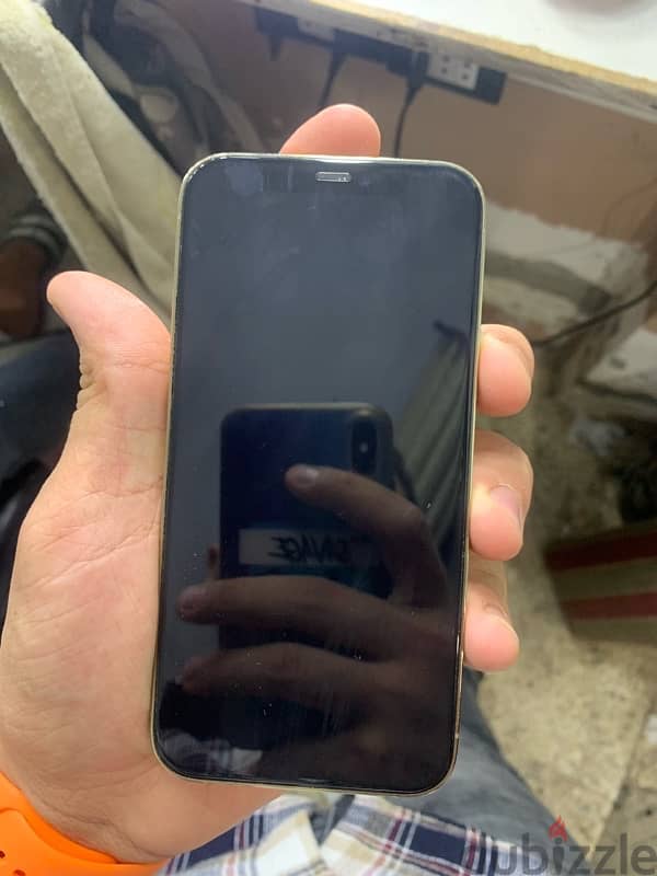 للبيع iPhone 12pro 7