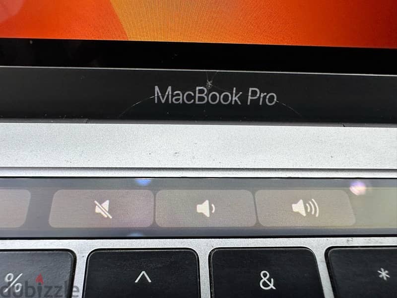 macbook pro 13 inch 512G (2016) Touch Bar 7