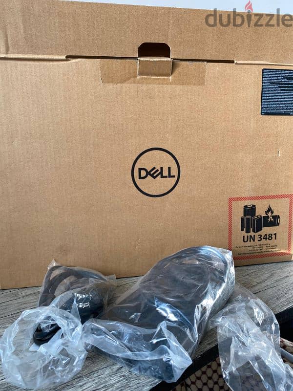 DELL G15-5510 Intel Core I7-10870H 13