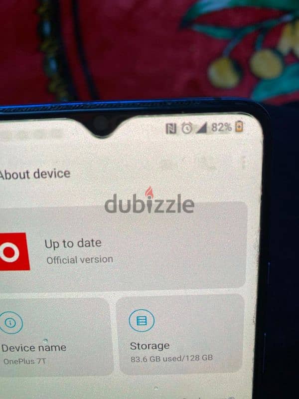 oneplus7t الجهاز حالته كويس بدون مشتملات  8 رام 128 مساحه  ف 4