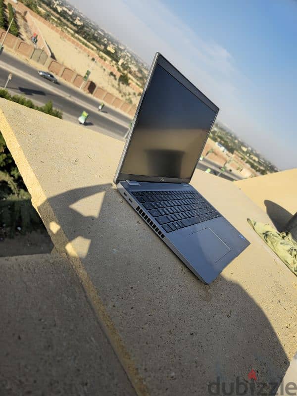 Laptop dell latitude 5520 لابتوب ديل 1