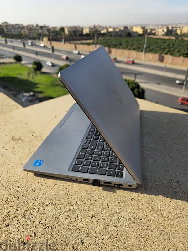 Laptop dell latitude 5520 لابتوب ديل 2