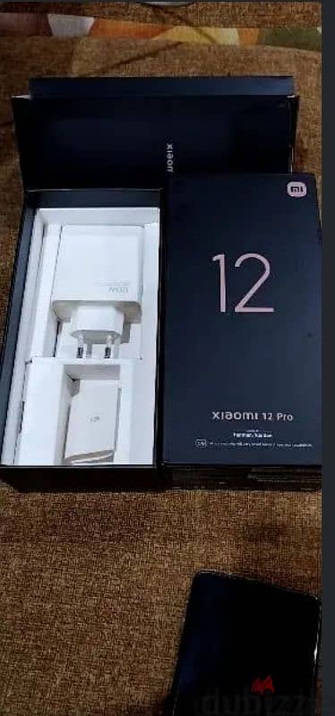 Mi 12 pro 0