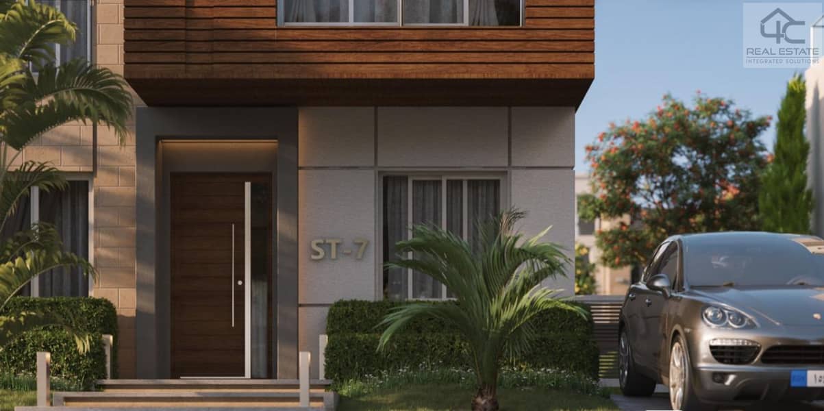 Townhouse Corner ready to move view land scape with lowest price in the market in Azzar 2 0