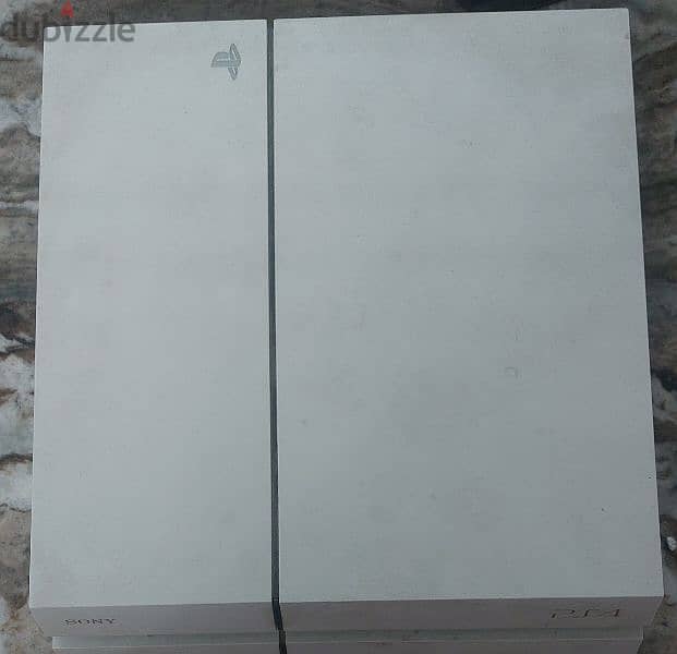 PlayStation 4 - Fat - 500GB - White 0