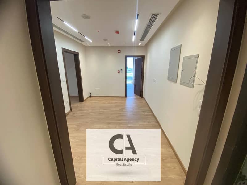 Administrative office for rent 800 sqm in the second sector - finished with air conditioners - Fifth Settlement 0