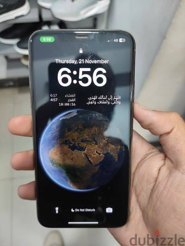 Iphone 11 pro max  أيفون ١١ برو ماكس 6